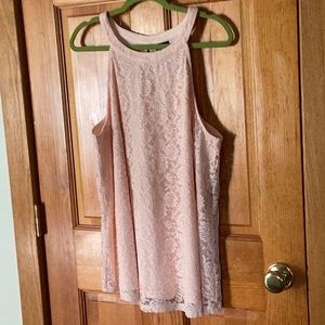 Torrid pretty in peach! Lace overlay. Excellent condition. Smoke/ Pet free home.
